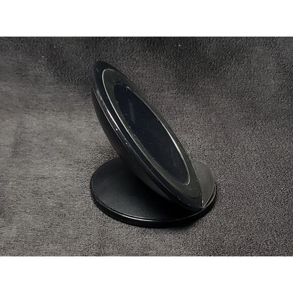 Samsung EP-NG930 Fast Charge Wireless QI Charging Stand | Phone Charger - Picture 4 of 9